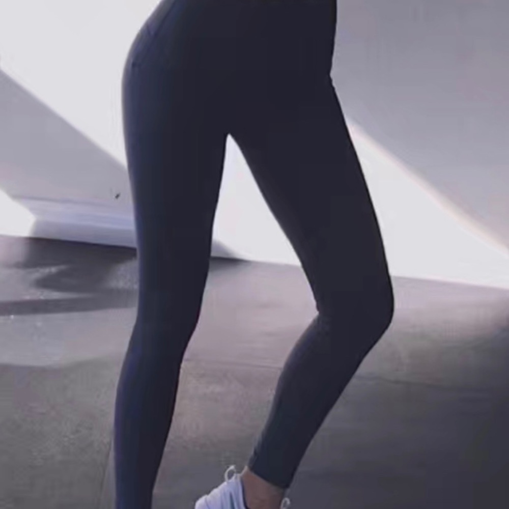 Woman legging navy very comfortable